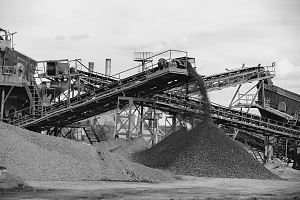 mining and processing plant for crushed rock